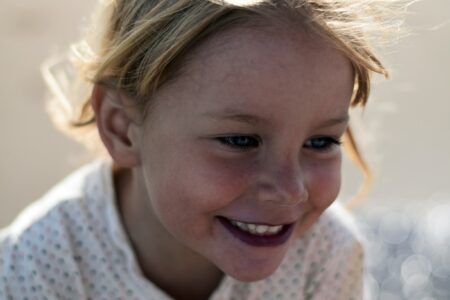 Consigli pratici per riconoscere un bravo dentista per i bambini.