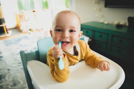 Quanti denti hanno i bambini? A quale età iniziano a metterli?